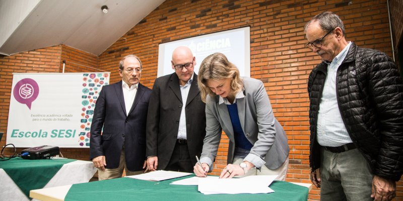 Assinatura da parceria com prefeitura de Pelotas