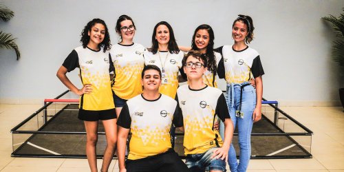 Alunos da Escola Sesi de Gravataí criam aplicativo que facilita a autonomia de deficientes visuais
